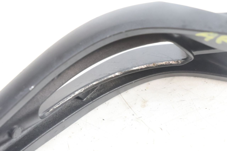 photo de PLATINE CALE PIED ARRIERE GAUCHE YAMAHA FZ8 800 (2010 - 2016) - Marquages et références