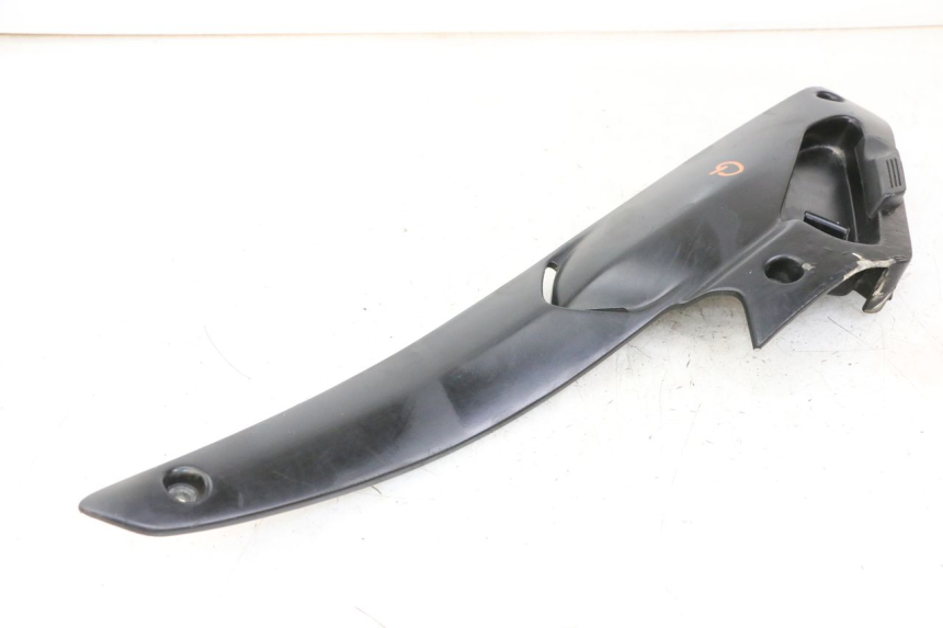 photo de PLATINE CALE PIED ARRIERE GAUCHE GILERA NEXUS 300 (2008 - 2013) - Gros plan technique