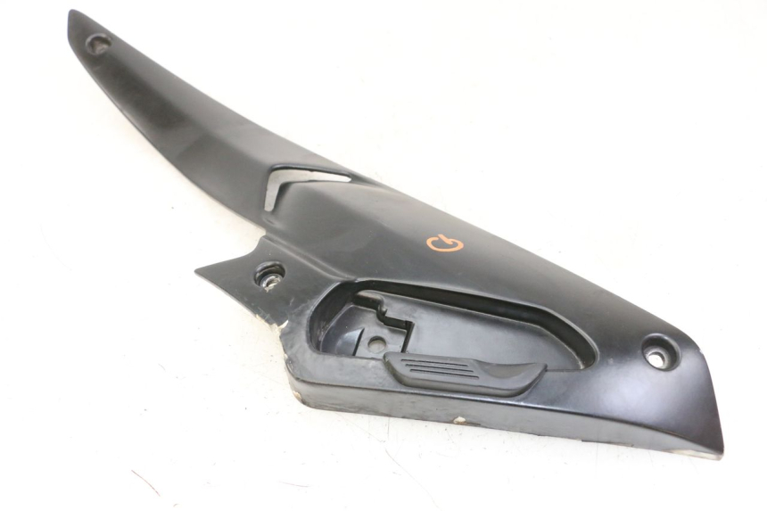 photo de PLATINE CALE PIED ARRIERE GAUCHE GILERA NEXUS 300 (2008 - 2013) - Vue d’ensemble