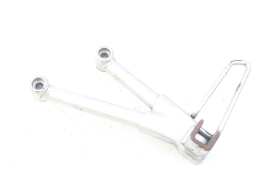 photo de PLATINE CALE PIED ARRIERE GAUCHE SUZUKI GSF S BANDIT 600 (2000 - 2004) - Vue principale