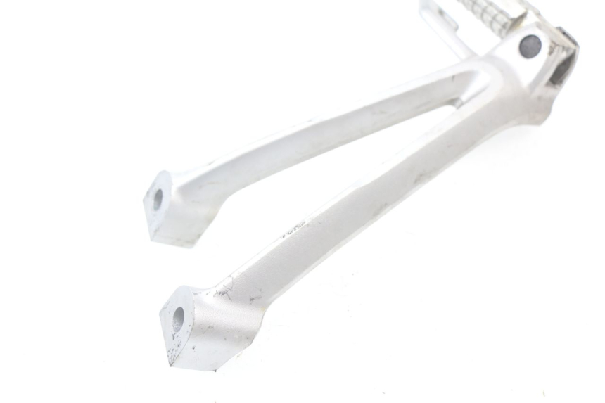 photo de PLATINE CALE PIED ARRIERE GAUCHE SUZUKI GSX-R GSXR 600 (2008 - 2010) - Zoom état d’usage