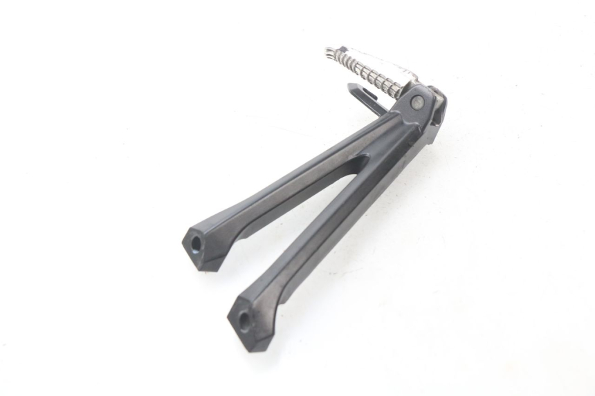 photo de PLATINE CALE PIED ARRIERE GAUCHE SUZUKI GSX-R GSXR 750 (2011 - 2016) - Gros plan technique