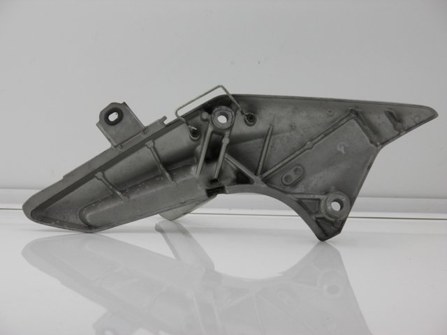 photo de PLATINE CALE PIED ARRIERE GAUCHE HONDA FJS SILVER WING ABS 600 (2004 - 2007) - Détail de la pièce