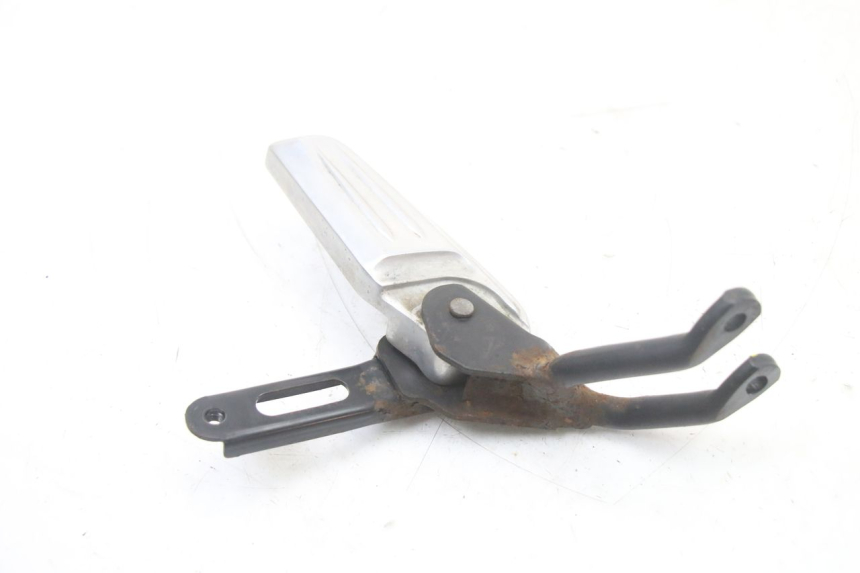 photo de PLATINE CALE PIED ARRIERE GAUCHE HONDA PCX (JF57/JF64) 125 (2014 - 2018) - Zoom état d’usage