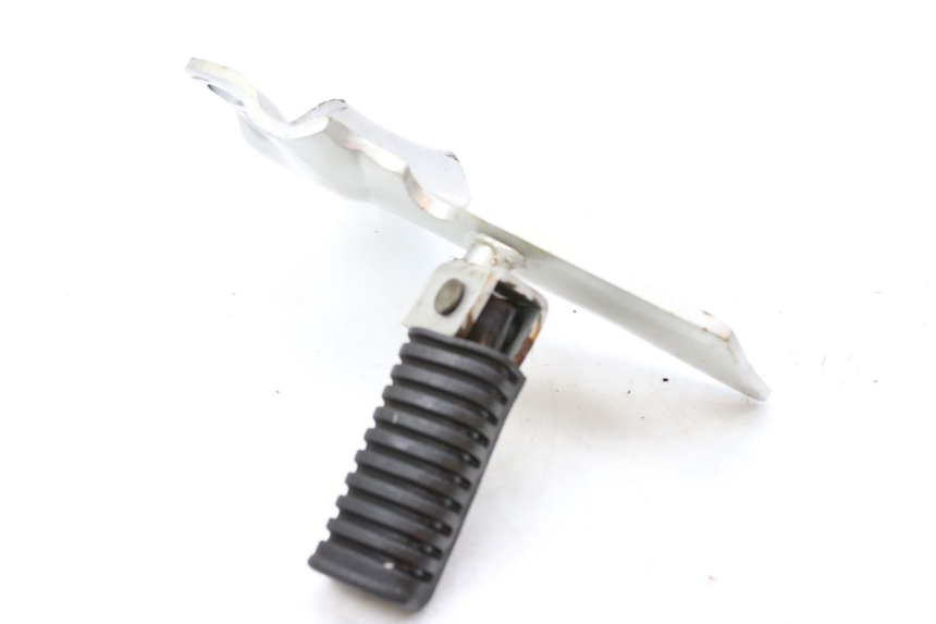 photo de PLATINE CALE PIED ARRIERE GAUCHE SYM HUSKY 125 (1999 - 2005) - Détail de la pièce