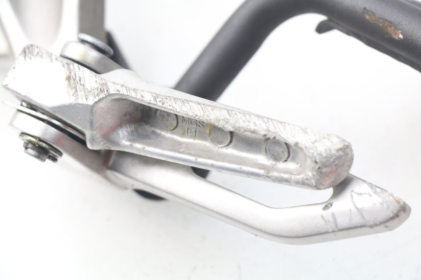 photo de PLATINE CALE PIED ARRIERE GAUCHE HONDA INTEGRA NC D 750 (2016 - 2018) - Gros plan technique