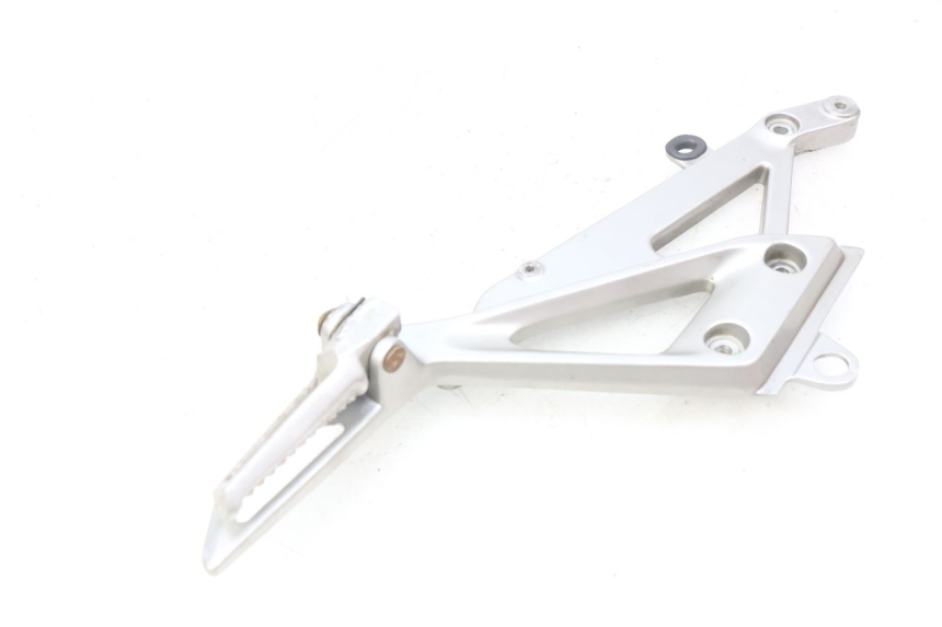 photo de PLATINE CALE PIED ARRIERE GAUCHE HONDA INTEGRA NC D 750 (2016 - 2018) - Gros plan technique