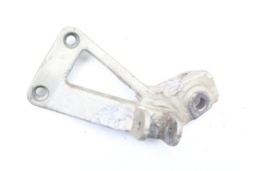 photo de PLATINE CALE PIED ARRIERE GAUCHE KAWASAKI GTR 1000 (1994 - 2004) - Vue principale