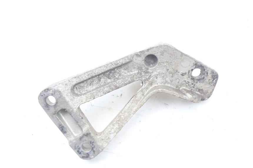 photo de PLATINE CALE PIED ARRIERE GAUCHE KAWASAKI GTR 1000 (1994 - 2004) - Gros plan technique