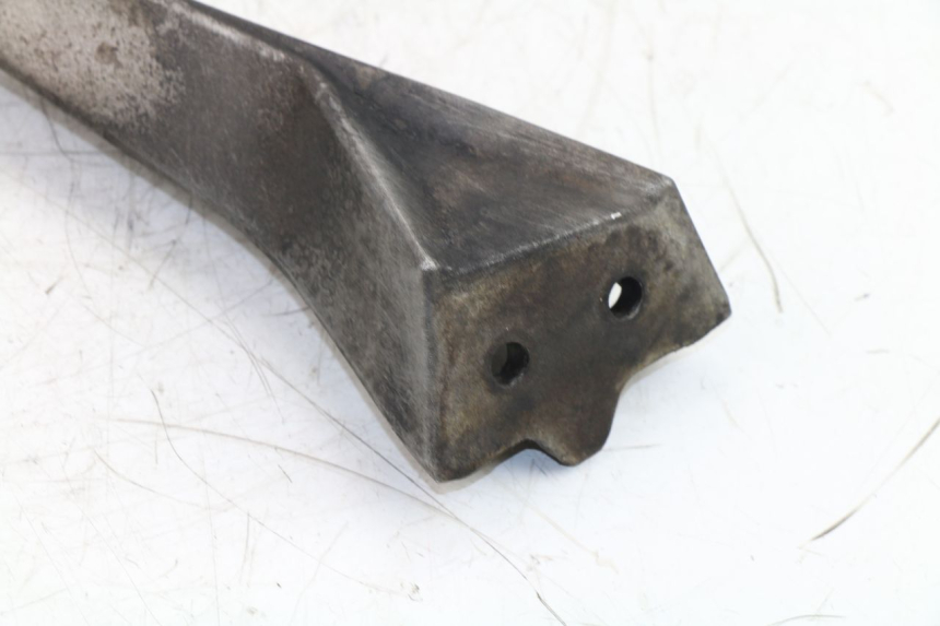 photo de PLATINE CALE PIED ARRIERE GAUCHE KTM DUKE 390 (2013 - 2017) - Points de fixation