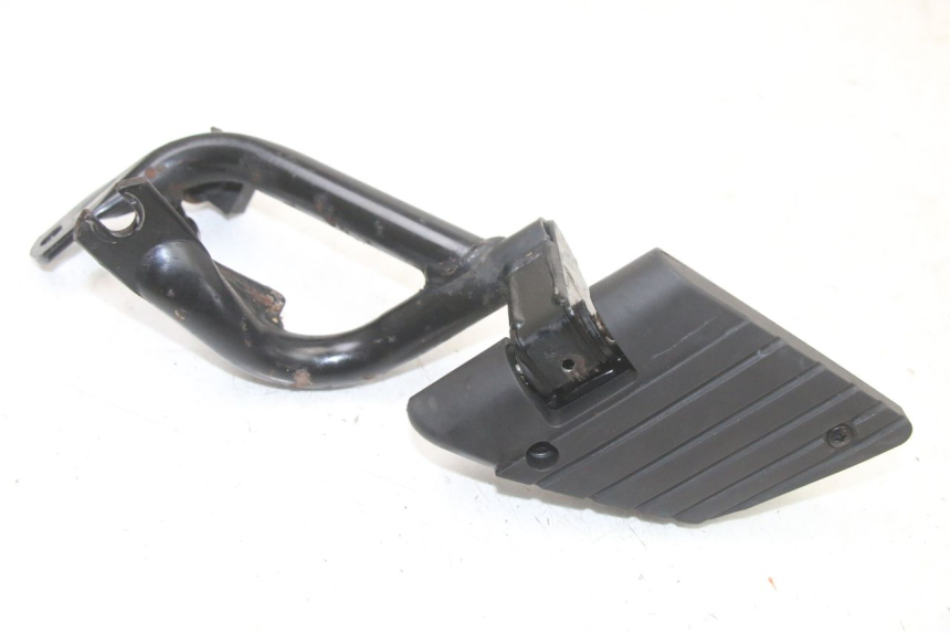 photo de PLATINE CALE PIED ARRIERE GAUCHE KYMCO PEOPLE S 125 (2000 - 2008) - Vue d’ensemble