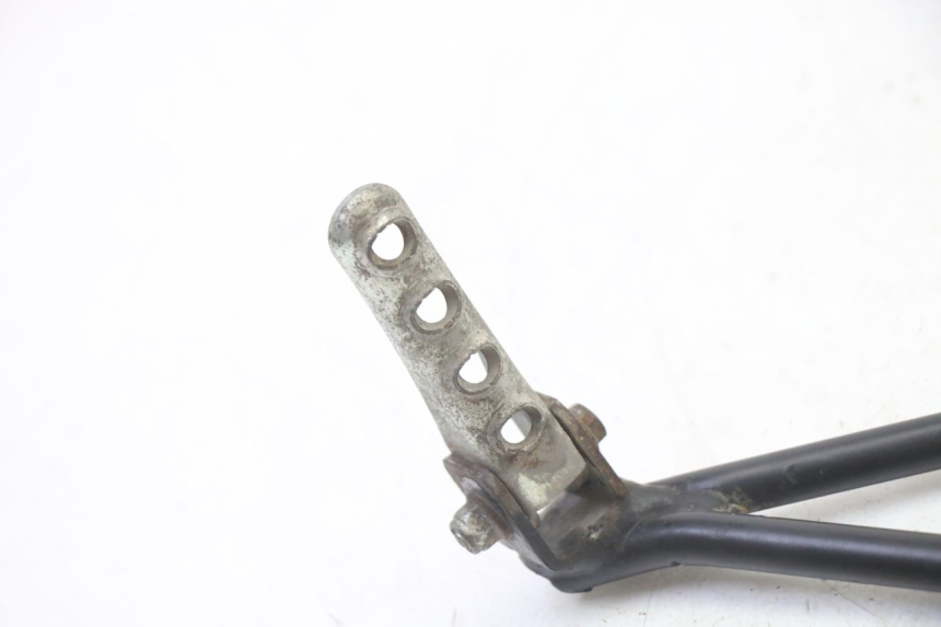 photo de PLATINE CALE PIED ARRIERE GAUCHE RIEJU MRT 50 (2018 - 2021) - Détail de la pièce