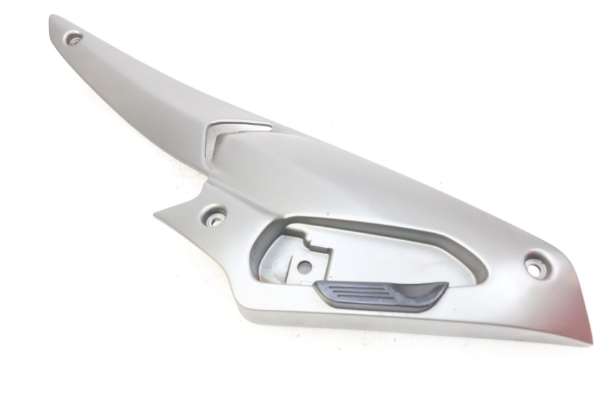 photo de PLATINE CALE PIED ARRIERE GAUCHE GILERA NEXUS 125 (2009 - 2013) - Détail de la pièce