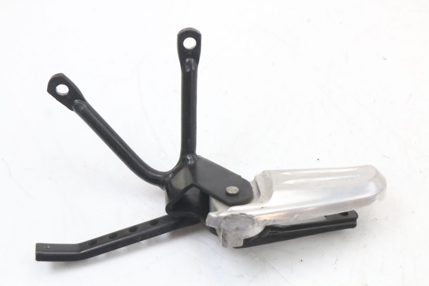 photo de PLATINE CALE PIED ARRIERE GAUCHE HONDA PCX (JF28) 125 (2009 - 2011) - Vue principale