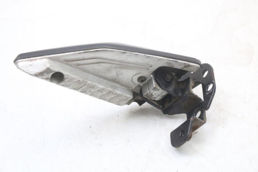 photo de PLATINE CALE PIED ARRIERE GAUCHE PEUGEOT BELVILLE 125 (2017 - 2021) - Vue d’ensemble