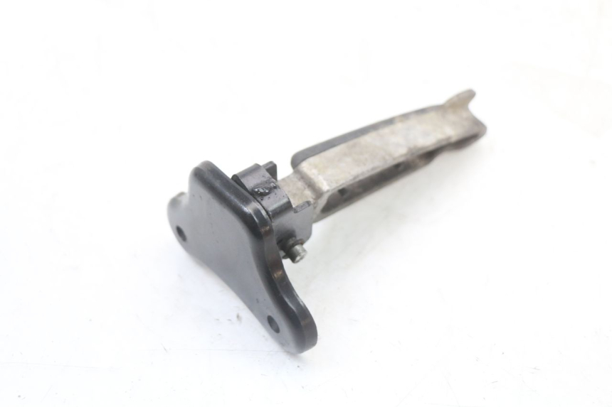 photo de PLATINE CALE PIED ARRIERE GAUCHE PEUGEOT DJANGO 125 (2014 - 2017) - Zoom état d’usage