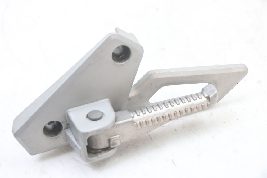 photo de PLATINE CALE PIED ARRIERE GAUCHE PEUGEOT SPEEDFIGHT 3 LC 2T 50 (2009 - 2015) - Zoom état d’usage