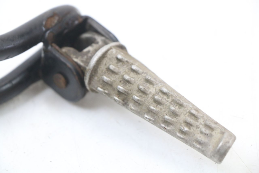 photo de PLATINE CALE PIED ARRIERE GAUCHE APRILIA RS 50 (2006 - 2010) - Détail de la pièce