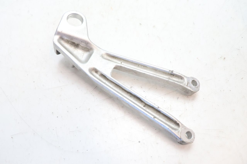photo de PLATINE CALE PIED ARRIERE GAUCHE DUCATI SS IE DS CARENEE 1000 (2002 - 2006) - Zoom état d’usage