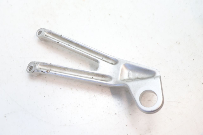 photo de PLATINE CALE PIED ARRIERE GAUCHE DUCATI SS IE DS CARENEE 1000 (2002 - 2006) - Autre angle de vue