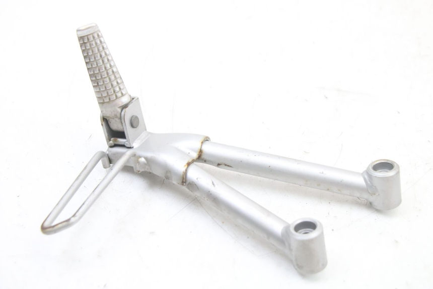 photo de PLATINE CALE PIED ARRIERE GAUCHE SUZUKI GSF S BANDIT 600 (2000 - 2004) - Détail de la pièce