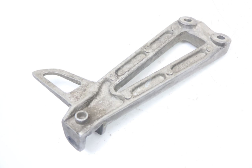 photo de PLATINE CALE PIED ARRIERE GAUCHE YAMAHA TDR DELTABOX 125 (1997 - 2003) - Zoom état d’usage