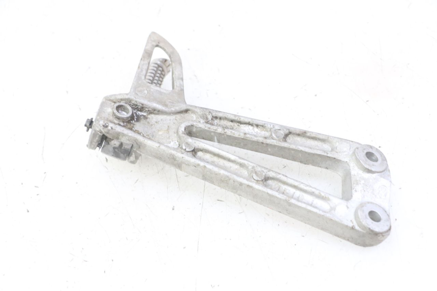 photo de PLATINE CALE PIED ARRIERE GAUCHE YAMAHA TDR DELTABOX 125 (1997 - 2003) - Autre angle de vue