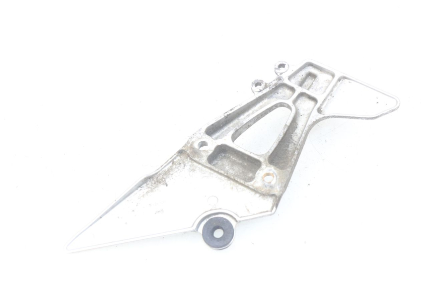 photo de PLATINE CALE PIED ARRIERE GAUCHE SUZUKI XF FREEWIND 650 (1997 - 2003) - Détail de la pièce