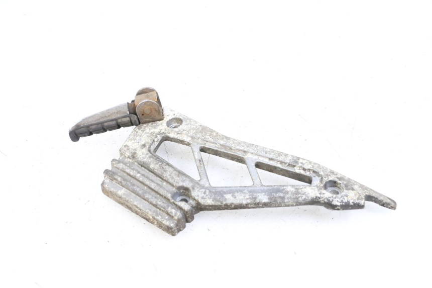 photo de PLATINE CALE PIED ARRIERE GAUCHE YAMAHA XJ F 900 (1983 - 1994) - Détail de la pièce