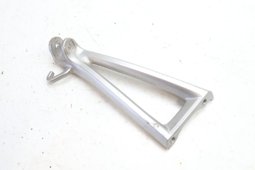 photo de PLATINE CALE PIED ARRIERE GAUCHE YAMAHA YZF R6 600 (2008 - 2009) - Détail de la pièce