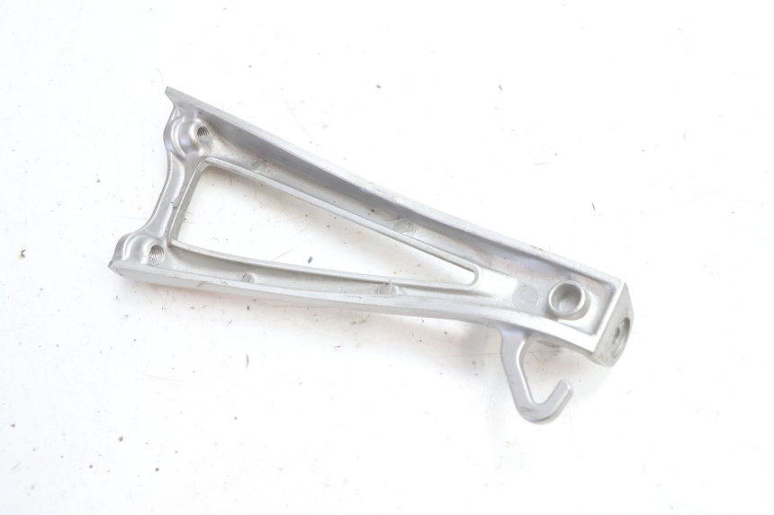 photo de PLATINE CALE PIED ARRIERE GAUCHE YAMAHA YZF R6 600 (2008 - 2009) - Autre angle de vue