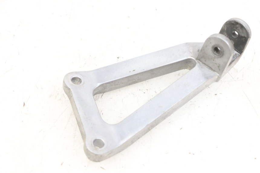 photo de PLATINE CALE PIED ARRIERE GAUCHE KAWASAKI ZR 7 750 (1999 - 2004) - Vue principale
