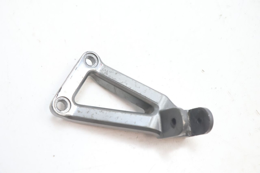 photo de PLATINE CALE PIED ARRIERE GAUCHE KAWASAKI ZX-6R ZX6R 600 (1995 - 1997) - Détail de la pièce