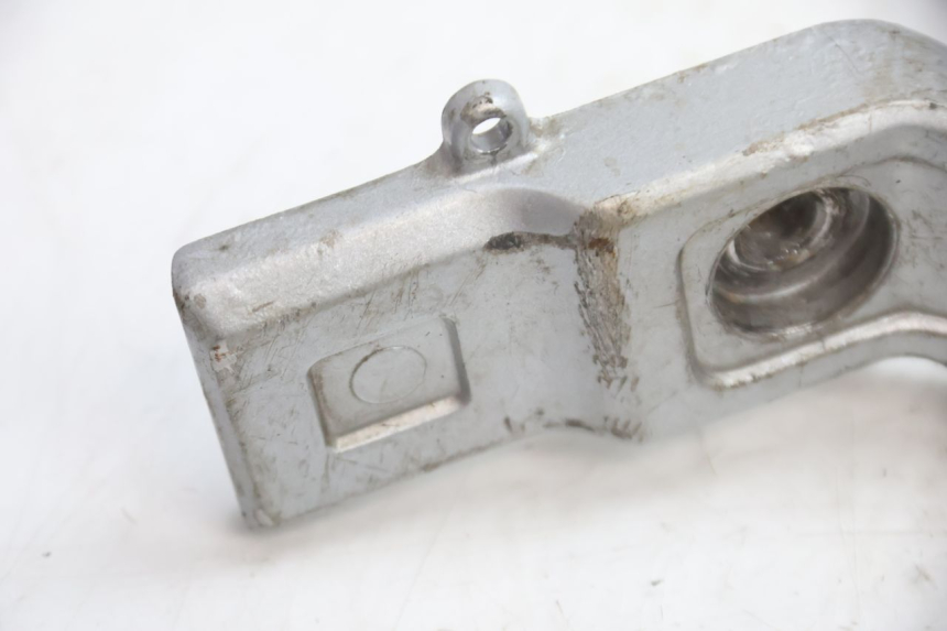 photo de PLATINE CALE PIED AVANT DROIT PEUGEOT 103 SPX CLIP 50 (1989 - 1992) - Détail de la pièce