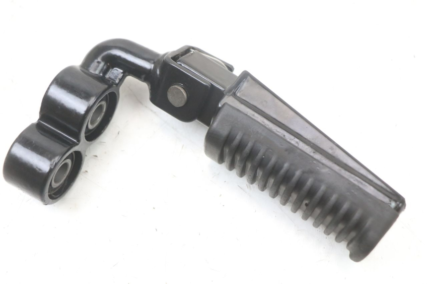 photo de PLATINE CALE PIED AVANT DROIT ARCHIVE CAFE RACER 4T 50 (2019 - 2024) - Détail de la pièce