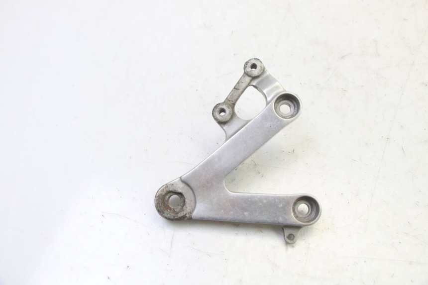 photo de PLATINE CALE PIED AVANT DROIT HONDA CBR RR FIREBLADE 900 (1992 - 1994) - Vue principale