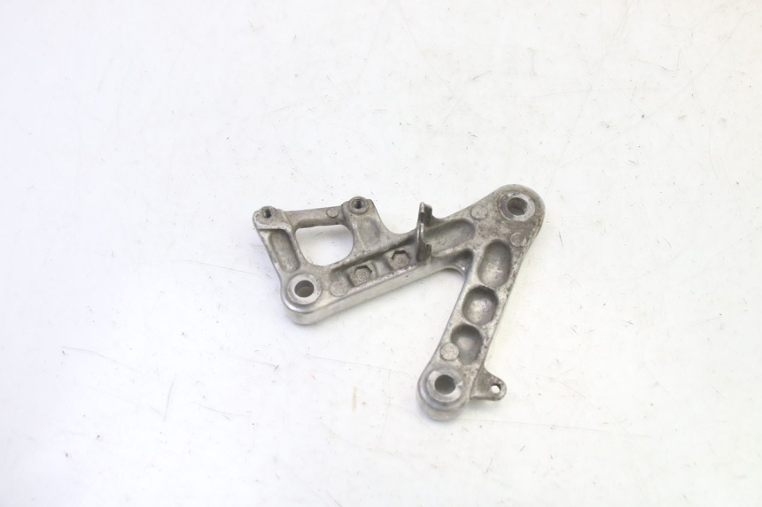 photo de PLATINE CALE PIED AVANT DROIT HONDA CBR RR FIREBLADE 900 (1992 - 1994) - Zoom état d’usage