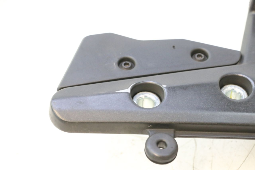 photo de PLATINE CALE PIED AVANT DROIT KAWASAKI ER-6 ER6 F ABS 650 (2012 - 2016) - Gros plan technique