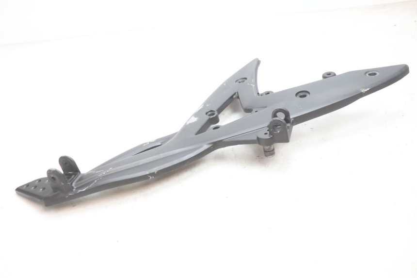 photo de PLATINE CALE PIED AVANT DROIT KAWASAKI ER-6 ER6 N 650 (2005 - 2009) - Autre angle de vue