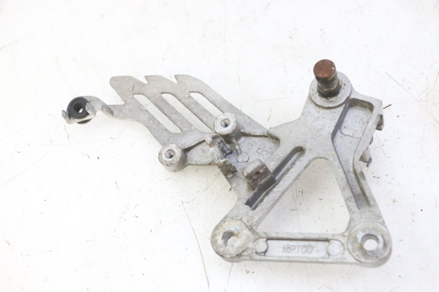 photo de PLATINE CALE PIED AVANT DROIT STAHO FH 50 (2018 - 2019) - Zoom état d’usage