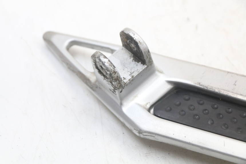 photo de PLATINE CALE PIED AVANT DROIT YAMAHA FJR ABS 1300 (2006 - 2012) - Autre angle de vue