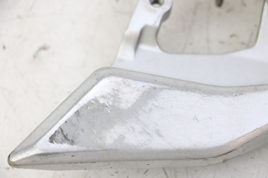 photo de PLATINE CALE PIED AVANT DROIT YAMAHA FJR ABS 1300 (2016 - 2020) - Détail de la pièce