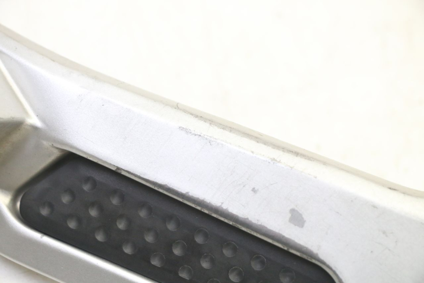 photo de PLATINE CALE PIED AVANT DROIT YAMAHA FJR ABS 1300 (2006 - 2012) - Autre angle de vue