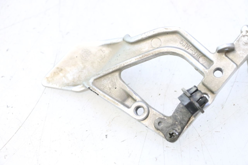 photo de PLATINE CALE PIED AVANT DROIT YAMAHA FJR 1300 (2001 - 2005) - Zoom état d’usage