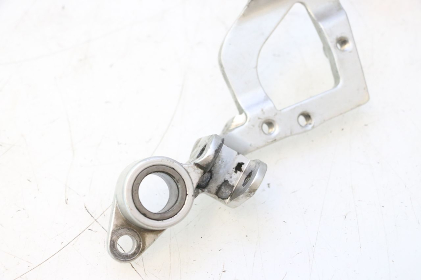 photo de PLATINE CALE PIED AVANT DROIT YAMAHA FJR 1300 (2001 - 2005) - État de surface