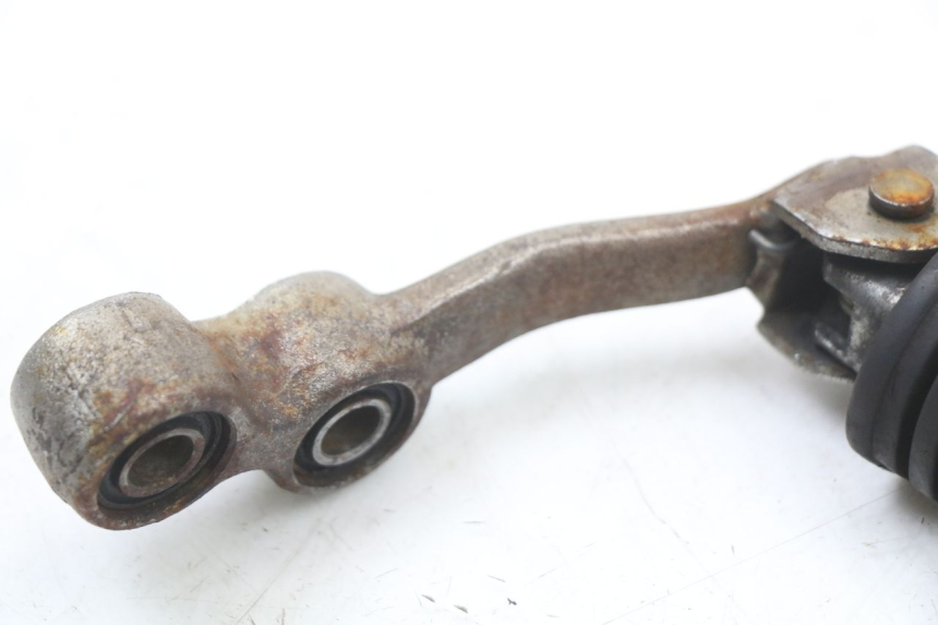 photo de PLATINE CALE PIED AVANT DROIT SUZUKI GSX E 250 (1982 - 1983) - Zoom état d’usage