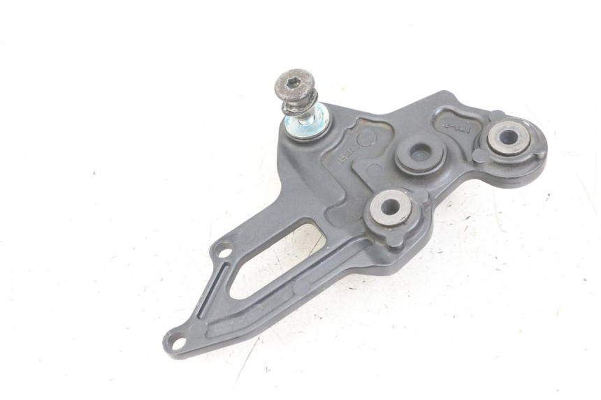 photo de PLATINE CALE PIED AVANT DROIT YAMAHA MT-07 MT07 ABS 700 (2014 - 2017) - Zoom état d’usage