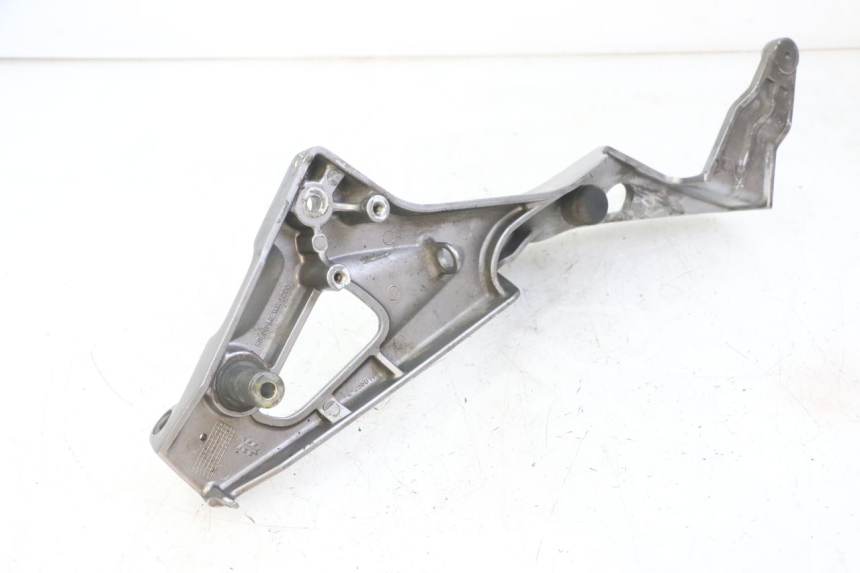 photo de PLATINE CALE PIED AVANT DROIT HONDA NTV DEAUVILLE ABS 700 (2007 - 2016) - Zoom état d’usage