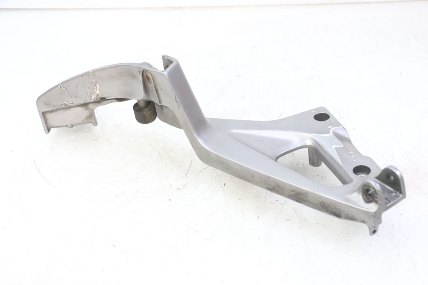 photo de PLATINE CALE PIED AVANT DROIT HONDA NTV DEAUVILLE ABS 700 (2007 - 2016) - Vue d’ensemble