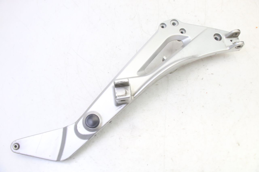 photo de PLATINE CALE PIED AVANT DROIT HONDA NTV DEAUVILLE 650 (2001 - 2006) - Vue principale